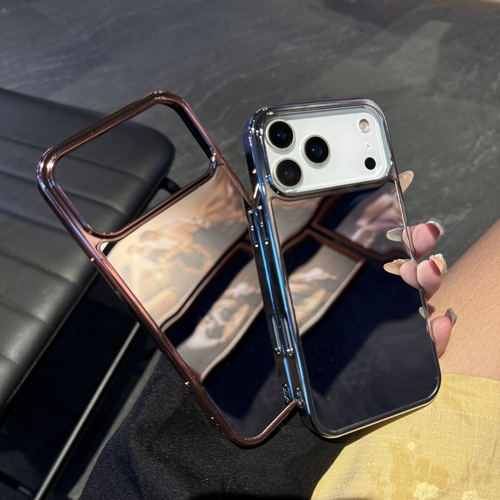 Electroplating suitable for Apple 17promax mobile phone case with mirror iphone17 large hole protective cover
